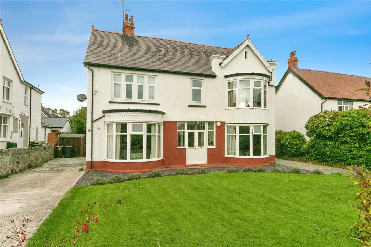 Grosvenor Road, Colwyn Bay, LL29, photo 15