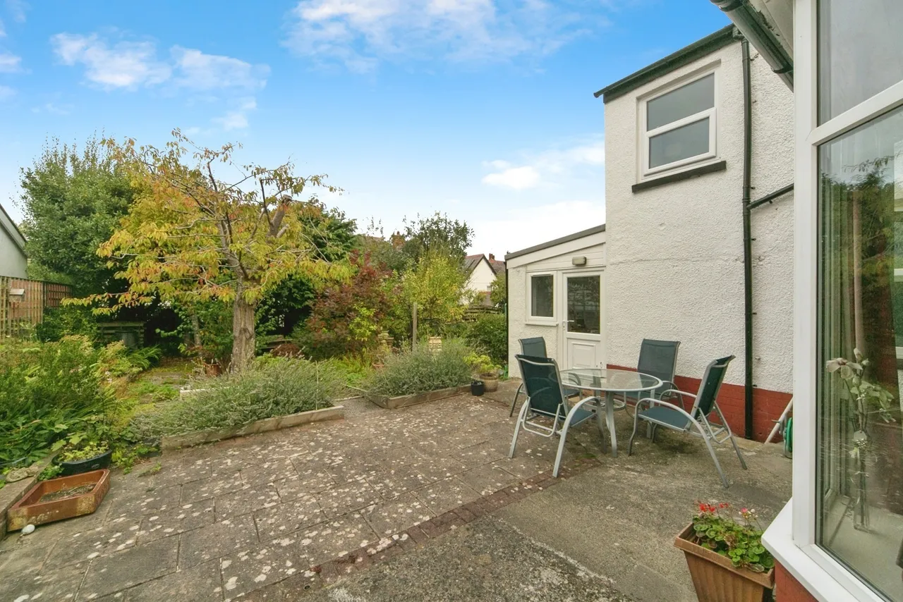 Grosvenor Road, Colwyn Bay, LL29, photo 14