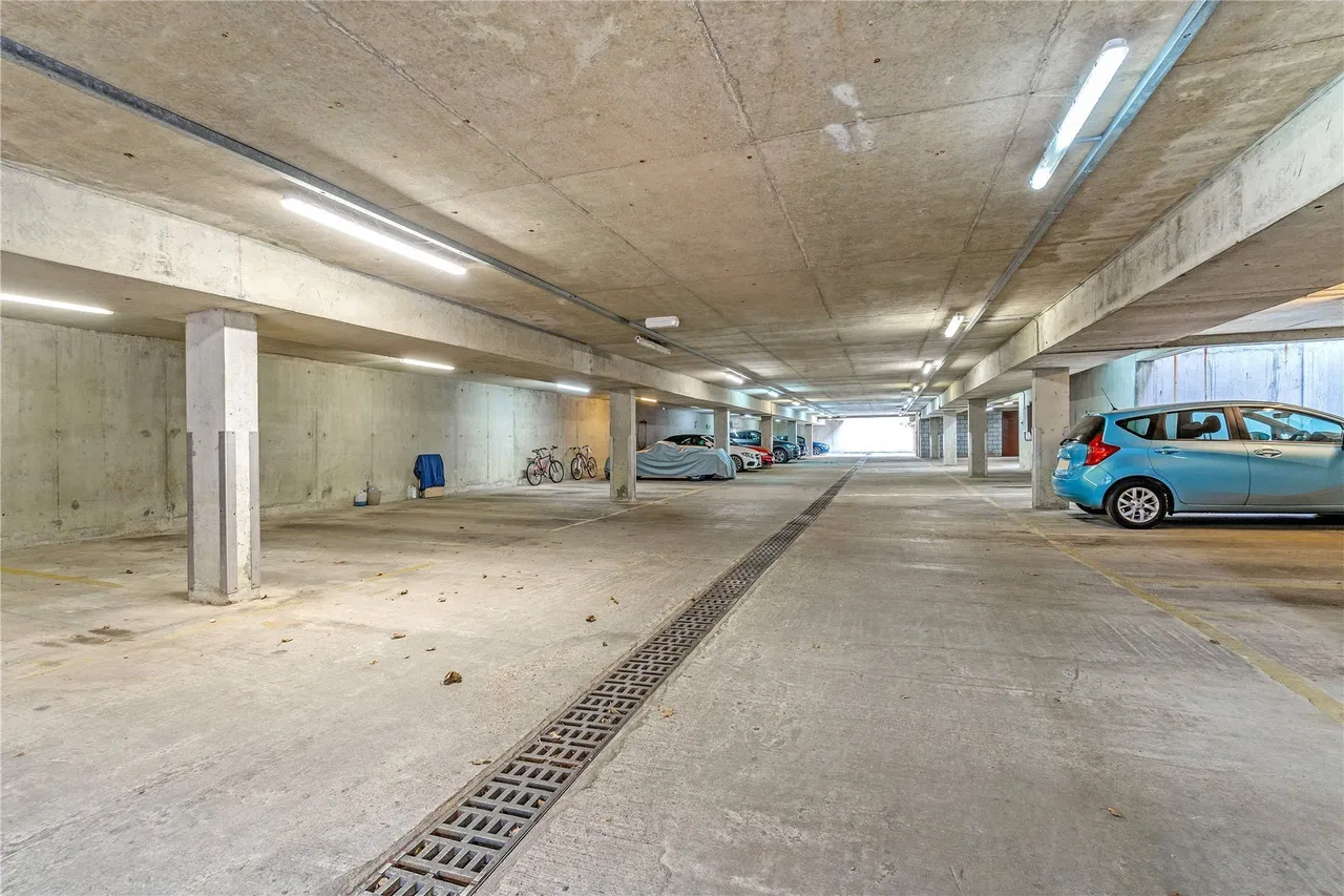 Ellesmere Place, Walton-on-Thames, KT12, photo 14