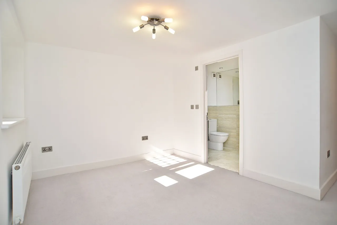 Harlow Moor Drive, Harrogate, HG2, photo 13