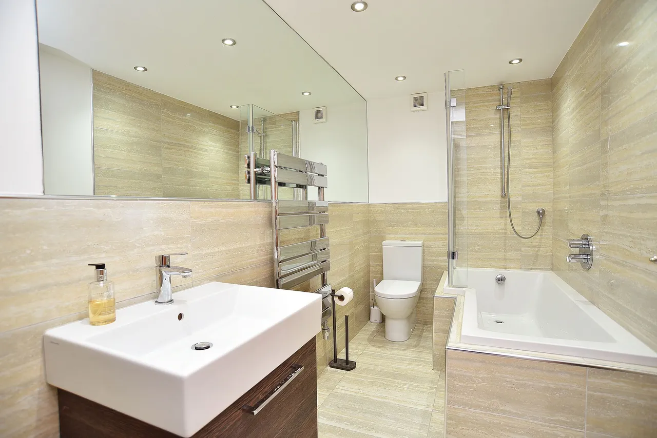 Harlow Moor Drive, Harrogate, HG2, photo 15