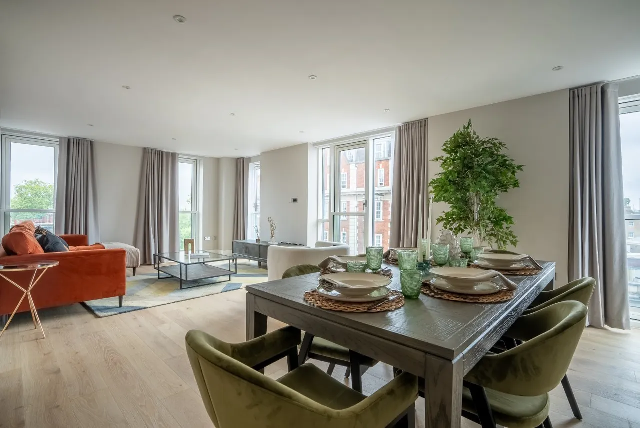 3 bed property to rent — 18, 219 Baker, Baker Street, Regent's Park, NW1 6XE