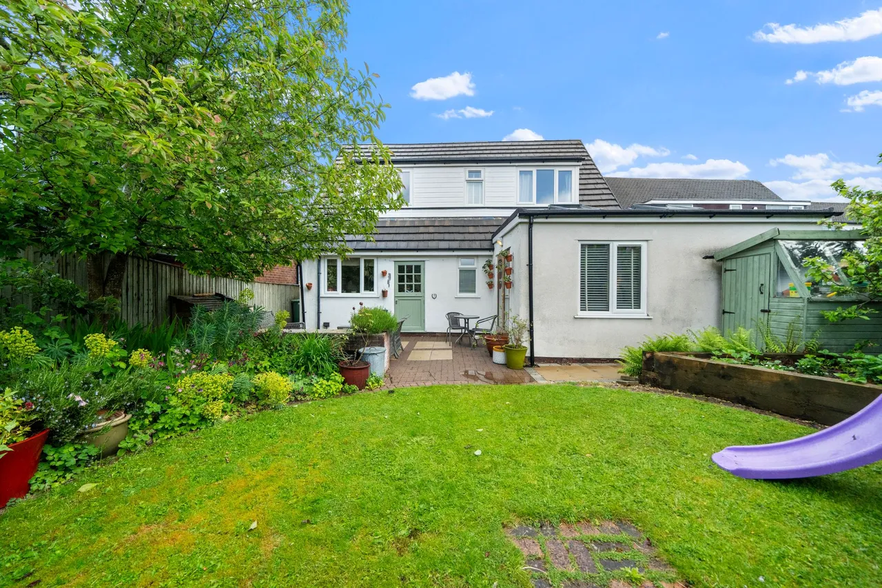 Newlands Drive, Lowton, Warrington, Warrington, WA3 2RY, photo 4