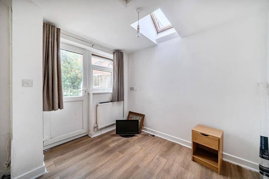 Broughton Road, Banbury, OX16, photo 13
