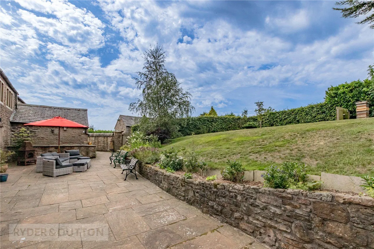 Lane Head Road, Lees, OL4, photo 32
