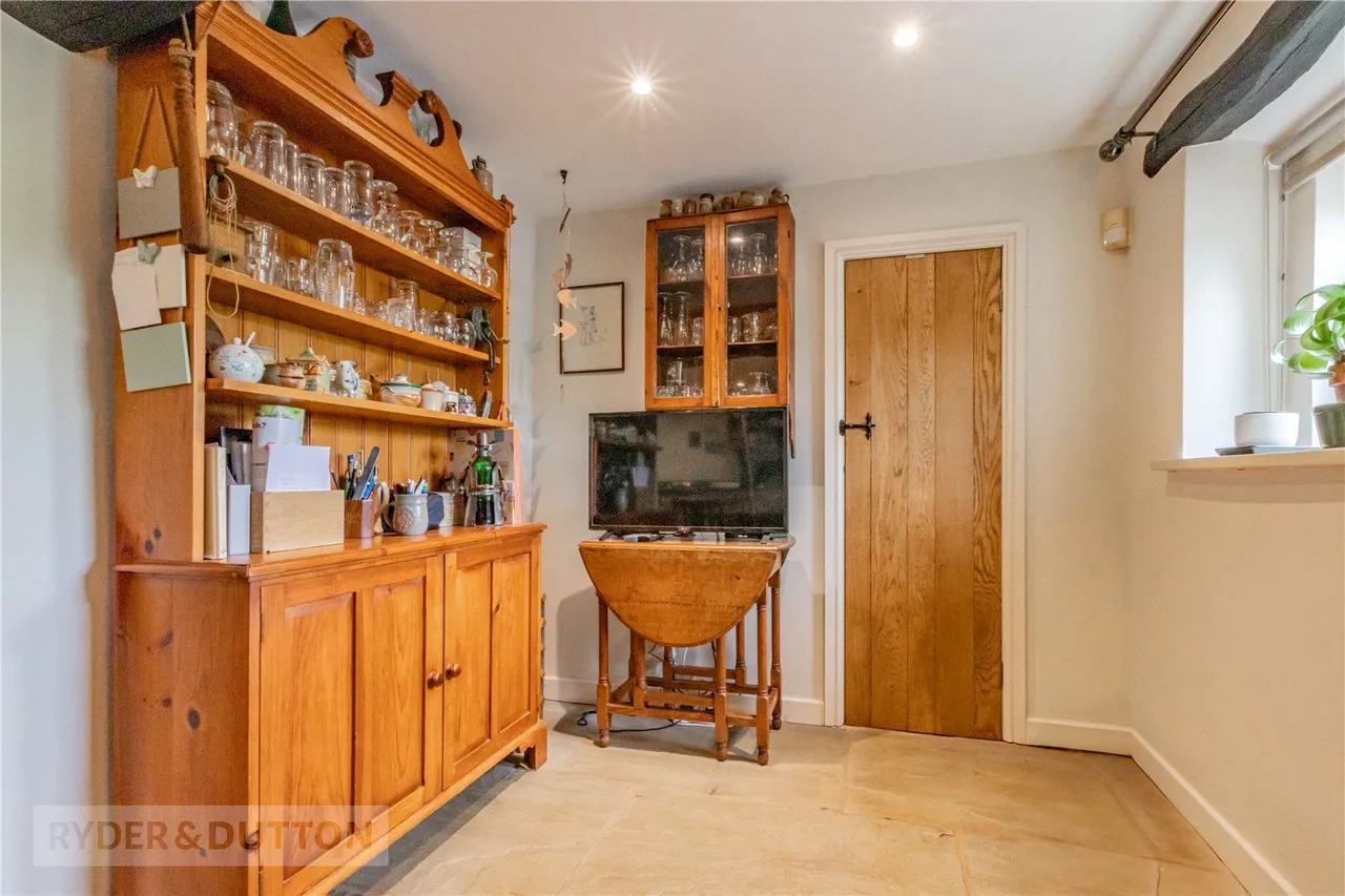 Lane Head Road, Lees, OL4, photo 28
