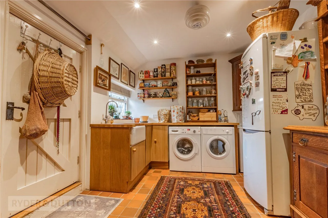 Lane Head Road, Lees, OL4, photo 18