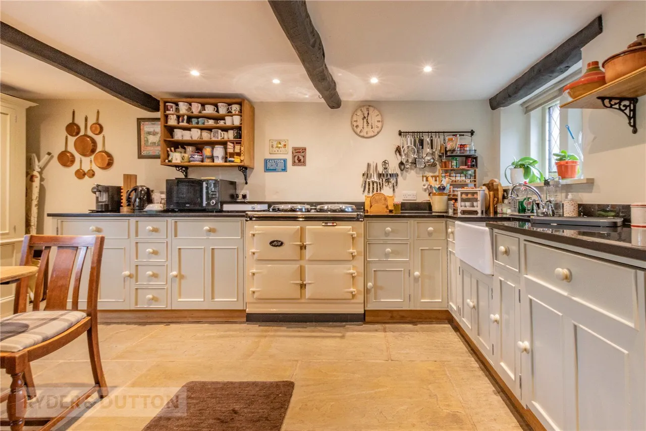 Lane Head Road, Lees, OL4, photo 11