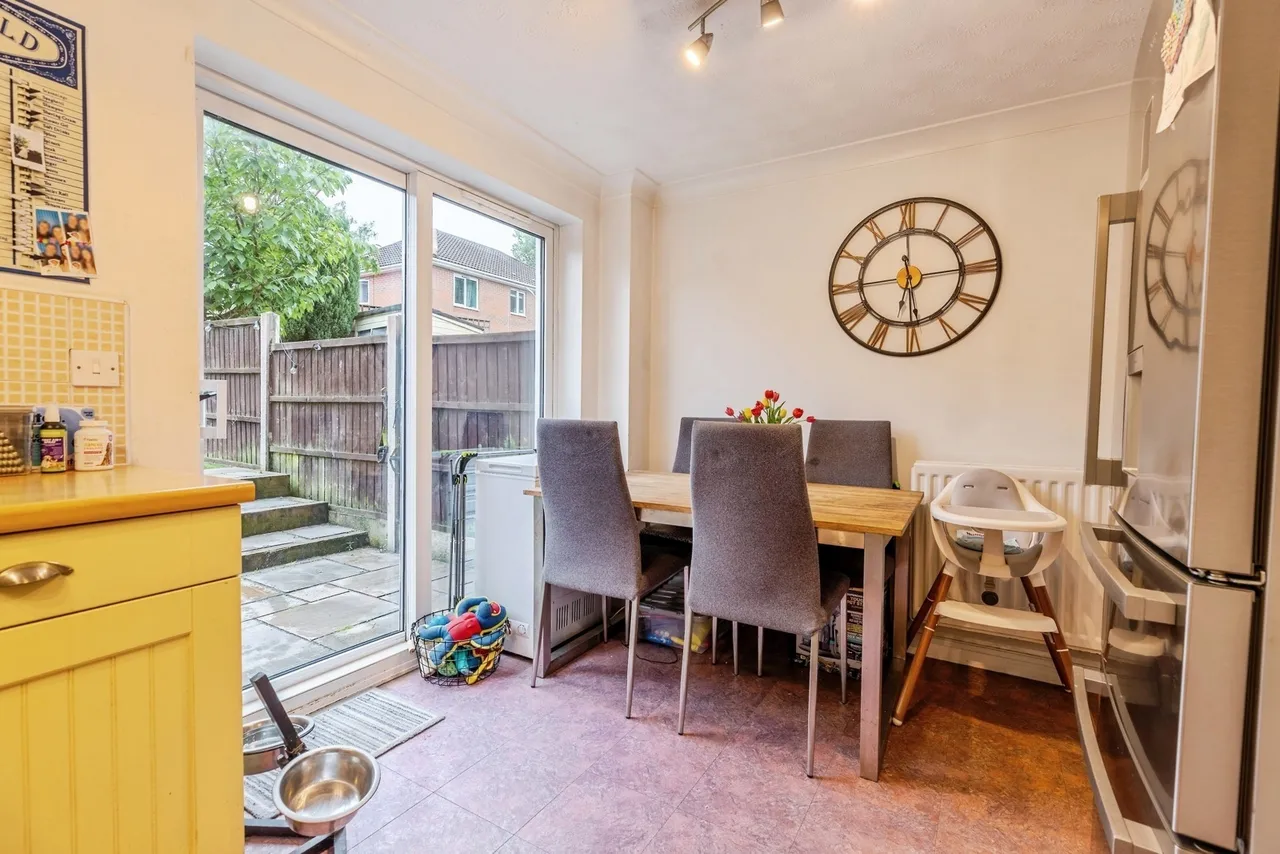 Fieldfare Court, Chorley, Lancashire, PR7, photo 5