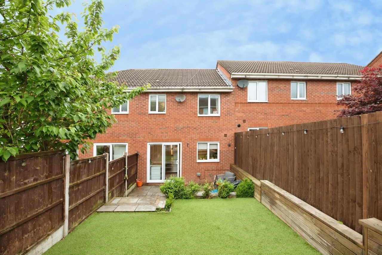 Fieldfare Court, Chorley, Lancashire, PR7, photo 13