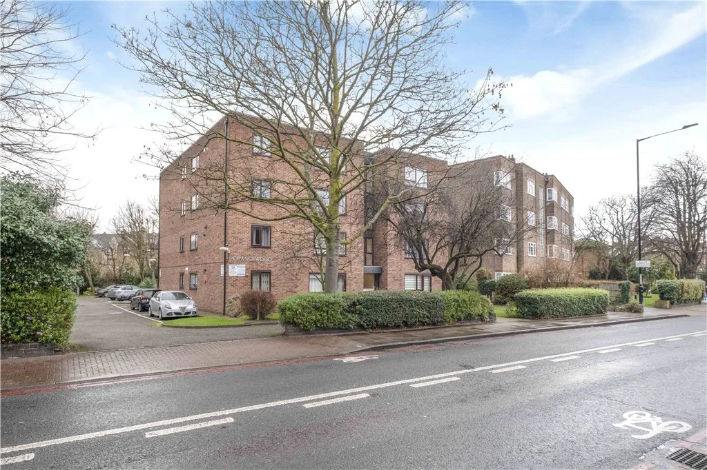 Upper Richmond Road, London, SW15, photo 9