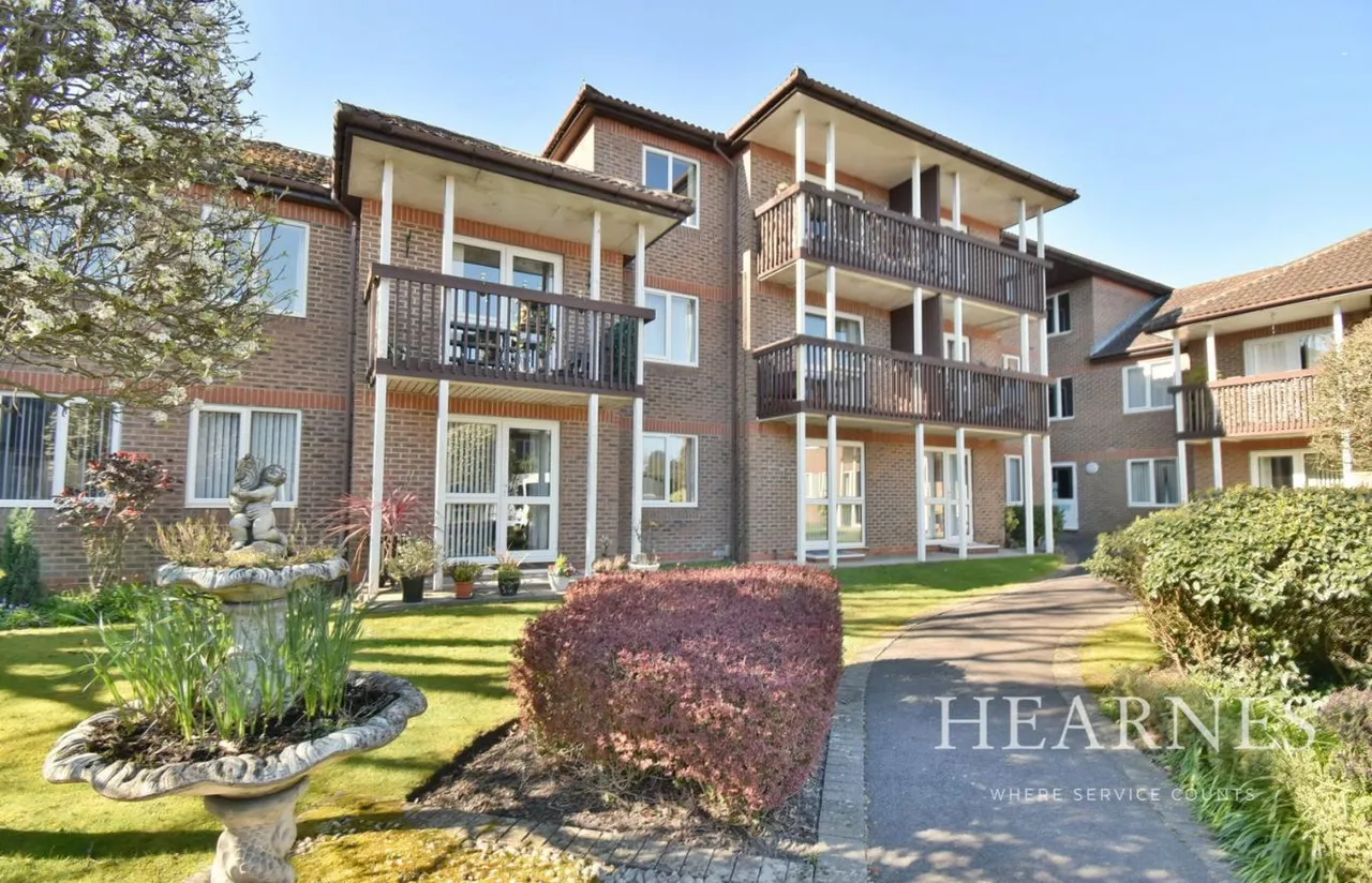 1 bed flat for sale, St Marys Mews, BH22