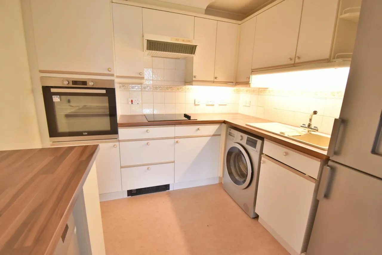 St Marys Mews, BH22, photo 5