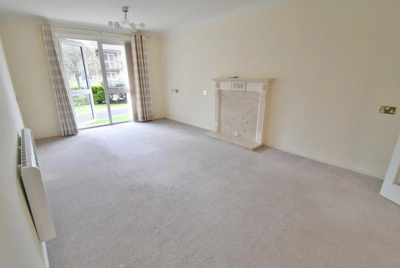 St Marys Mews, BH22, photo 2