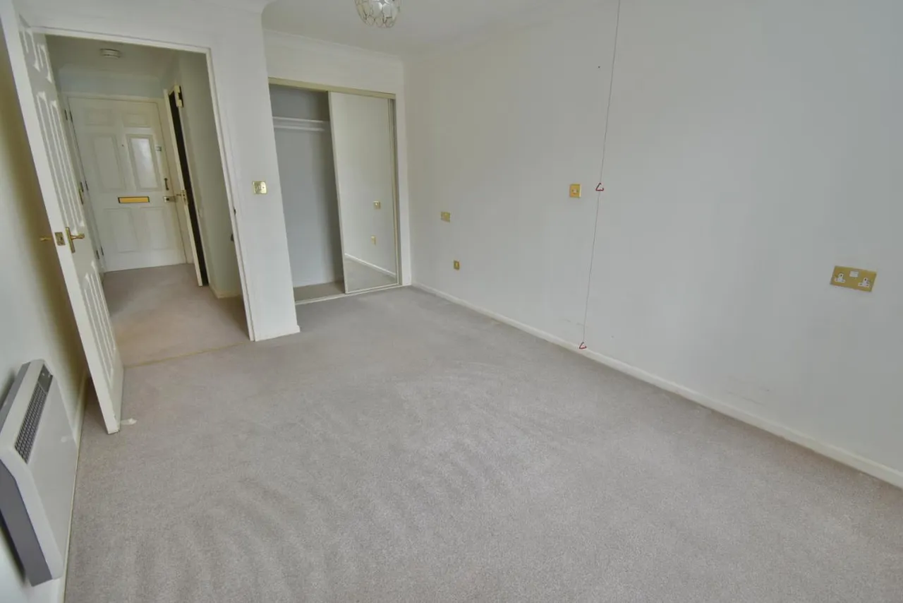 St Marys Mews, BH22, photo 8