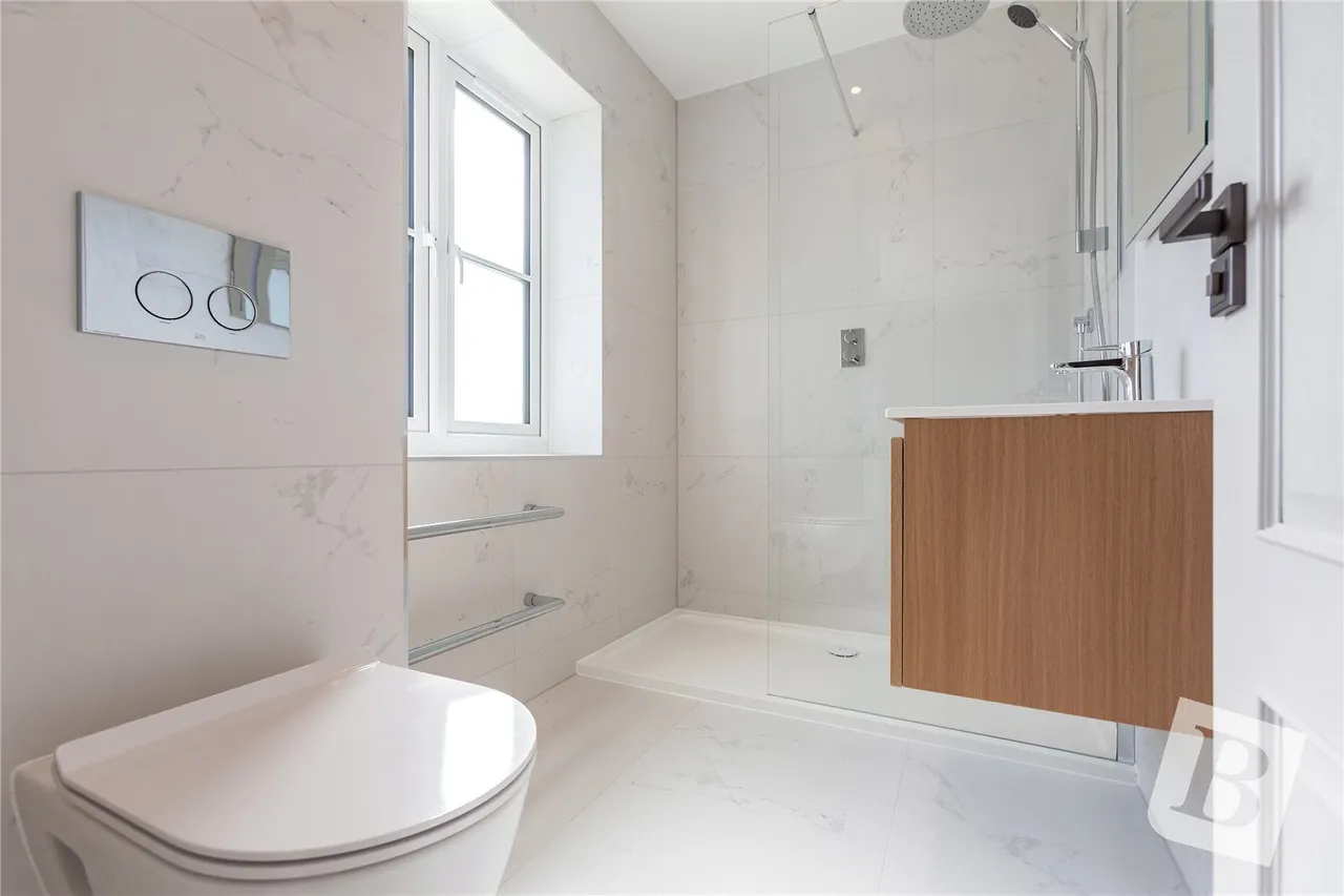 North Drive, Hutton, CM13, photo 18