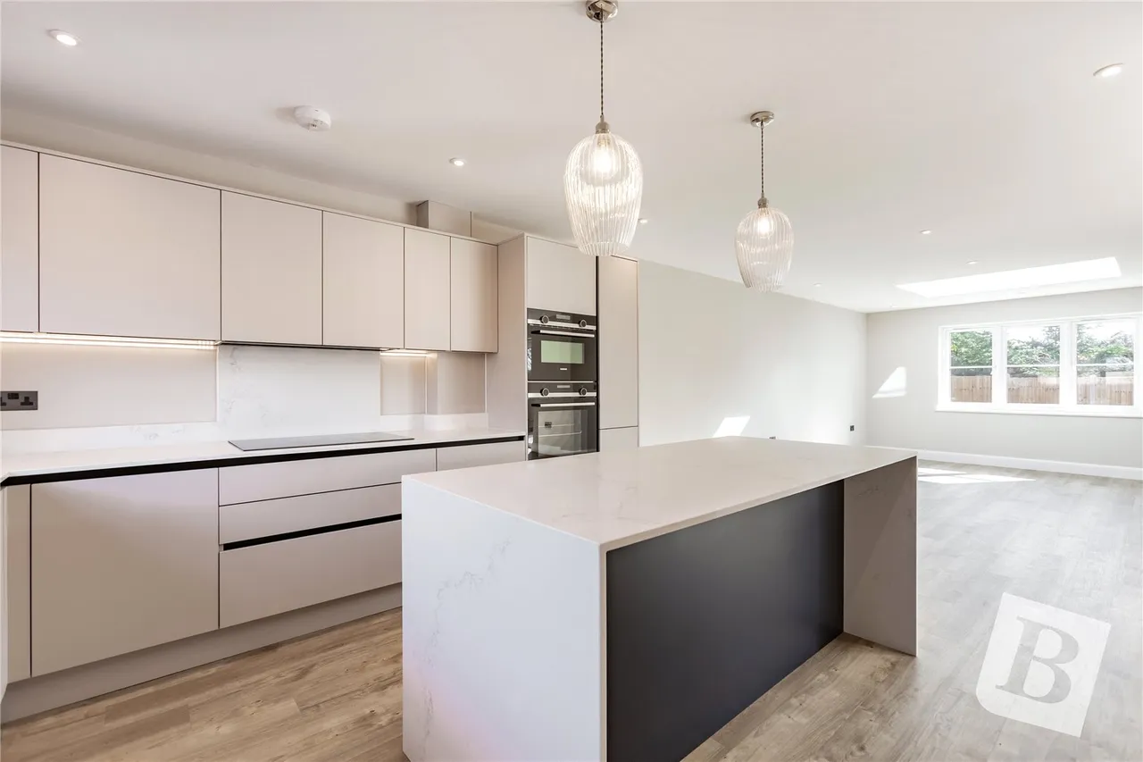 North Drive, Hutton, CM13, photo 14