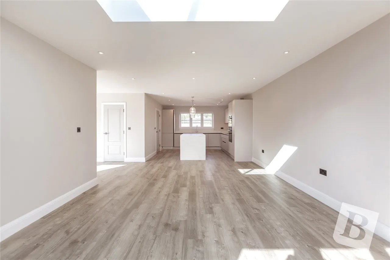 North Drive, Hutton, CM13, photo 10