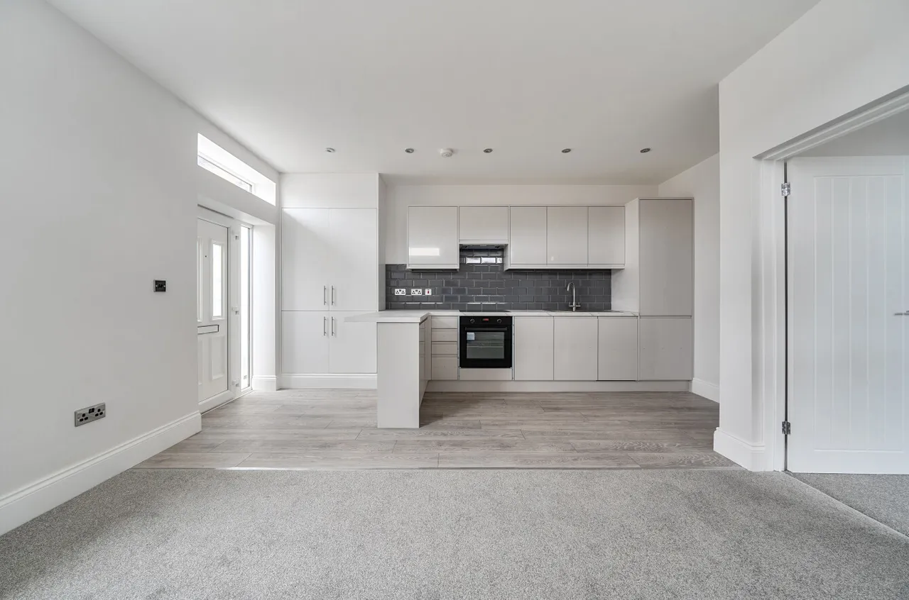 Pickford Lane, Bexleyheath, DA7, photo 19