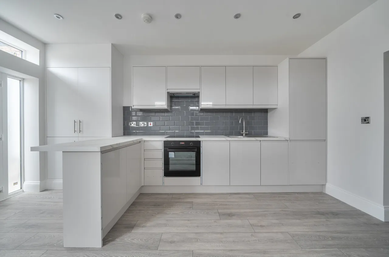 Pickford Lane, Bexleyheath, DA7, photo 16