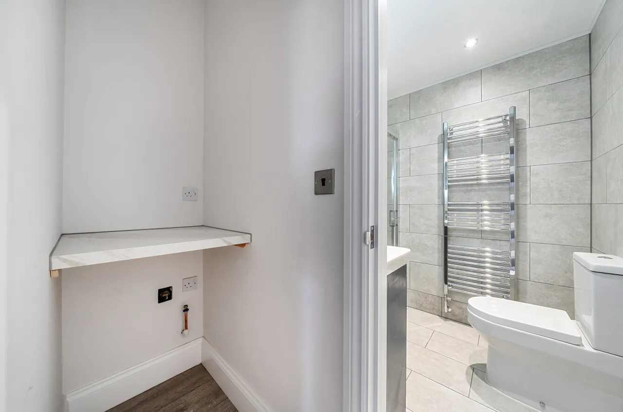 Pickford Lane, Bexleyheath, DA7, photo 7