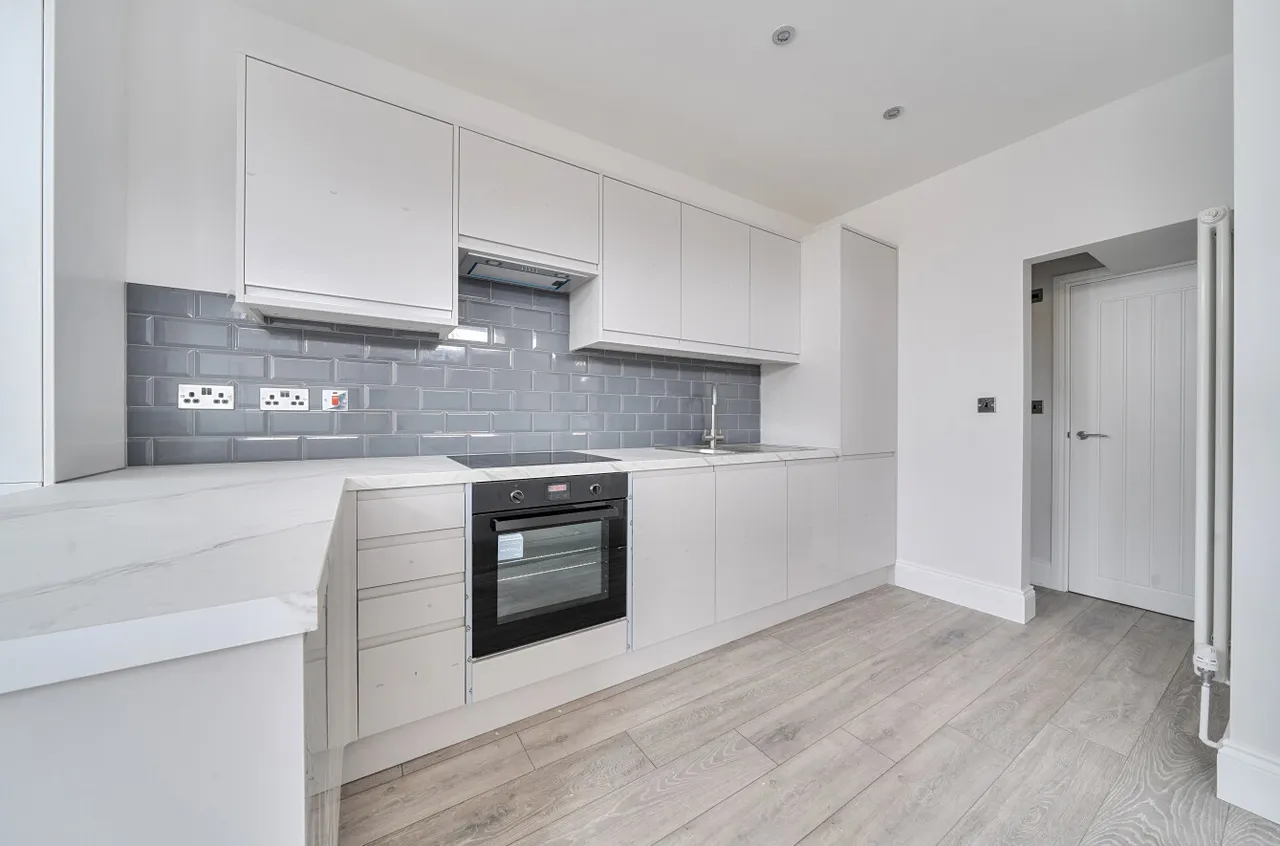Pickford Lane, Bexleyheath, DA7, photo 14