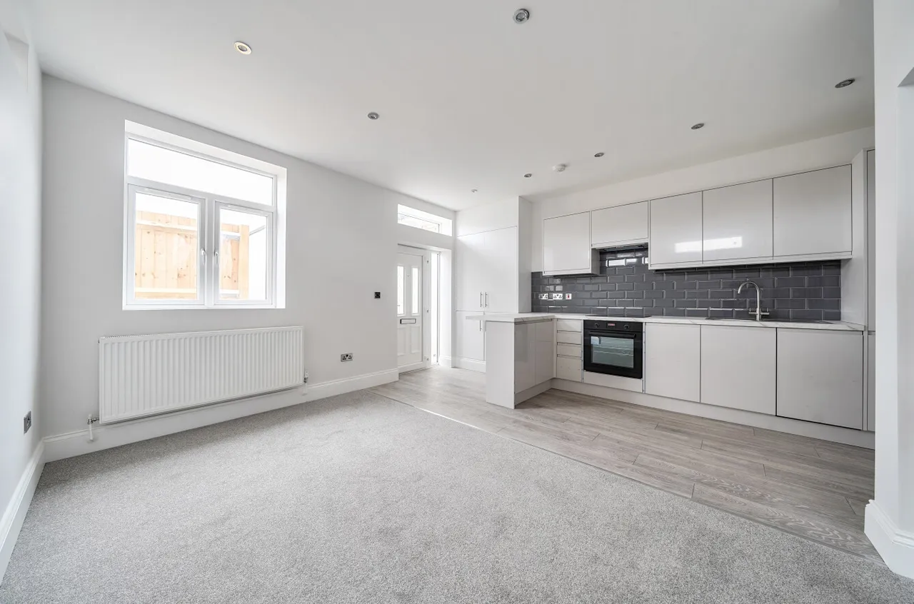 Pickford Lane, Bexleyheath, DA7, photo 8