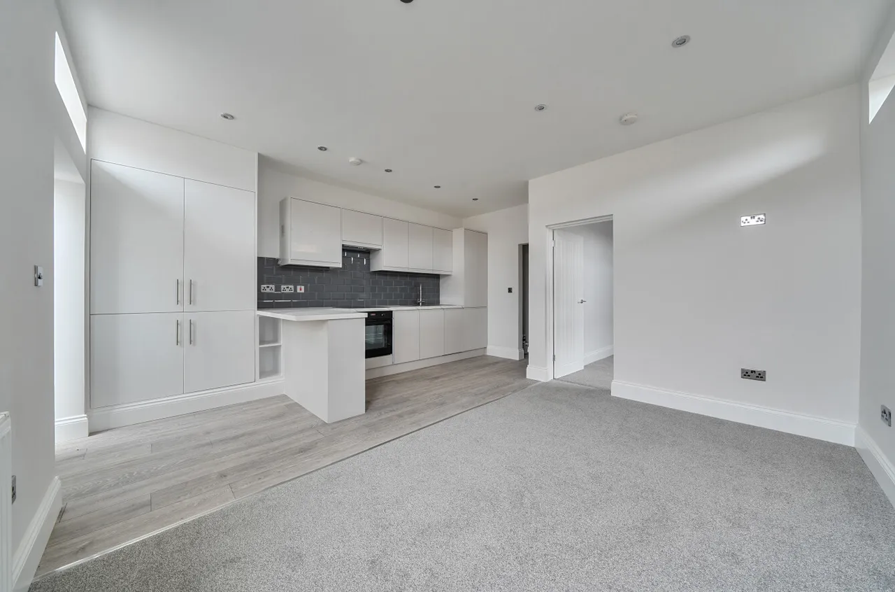 Pickford Lane, Bexleyheath, DA7, photo 9