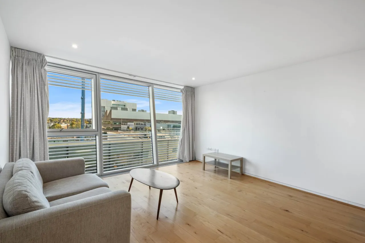 Hester Road, Albion Riverside, SW11, photo 2