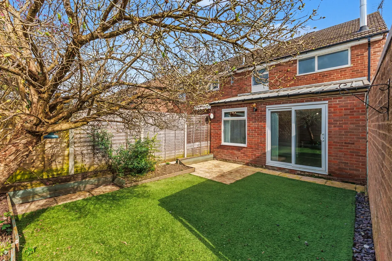 Pippins Road, Bredon, GL20, photo 22