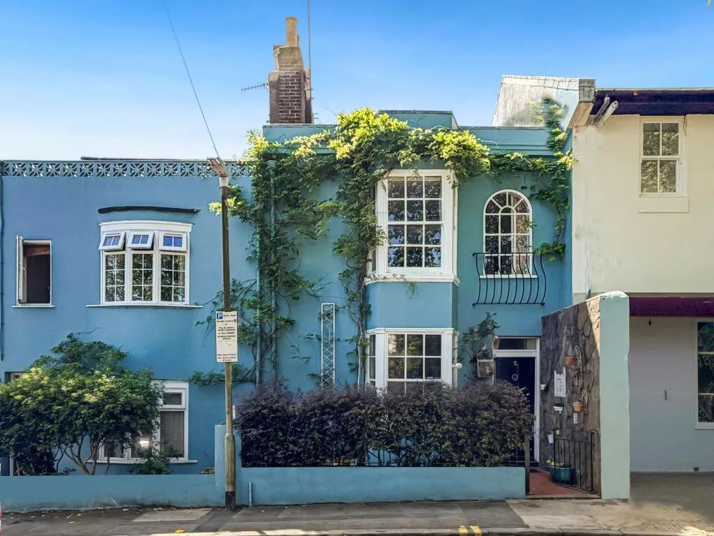 3 bed house for sale — Howard Terrace, Brighton
