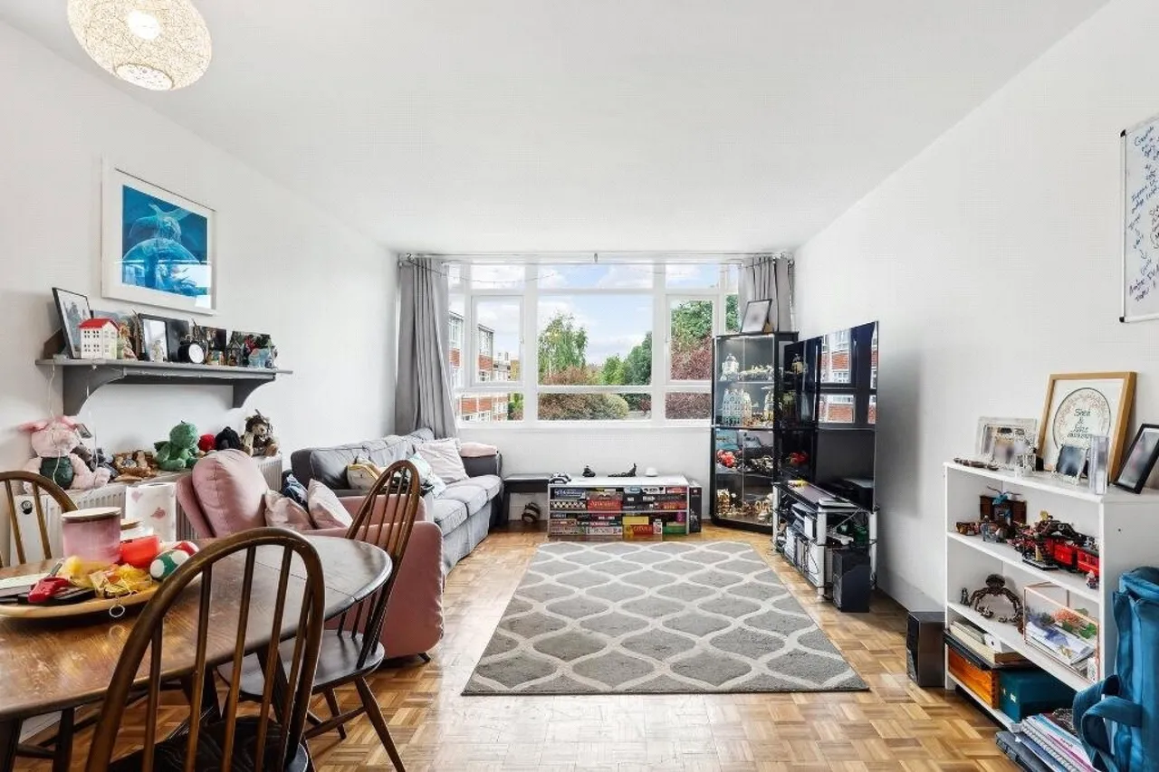 2 bed flat for sale, Kersfield Road, Putney