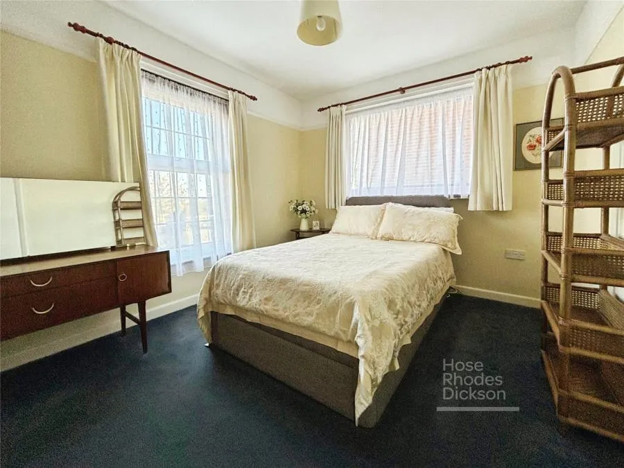 Alvington Road, Newport, PO30, photo 8
