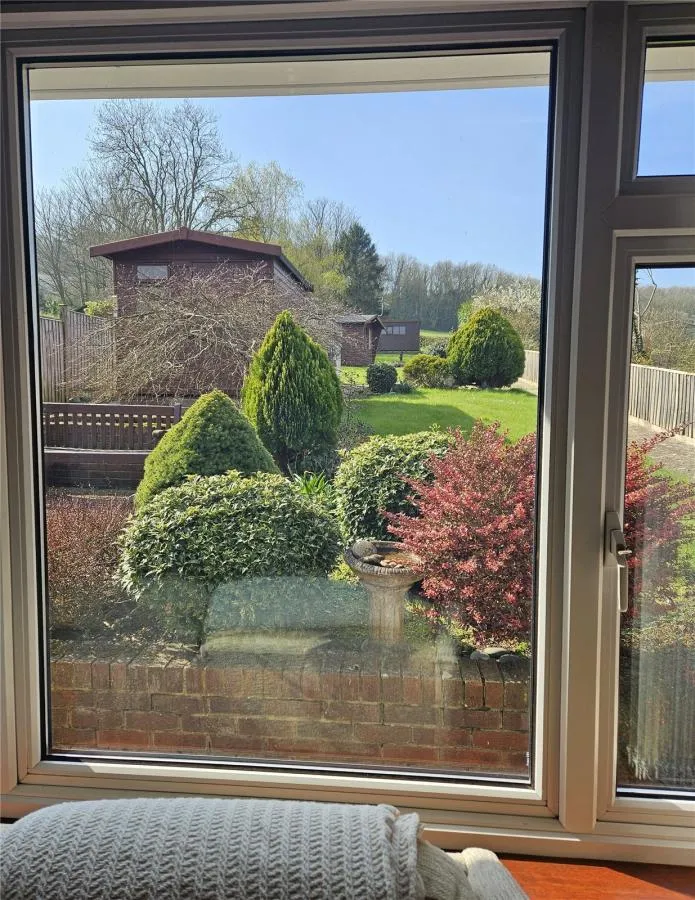 Alvington Road, Newport, PO30, photo 6