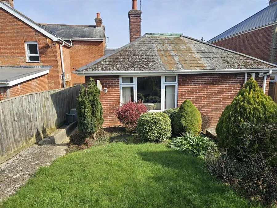 Alvington Road, Newport, PO30, photo 13