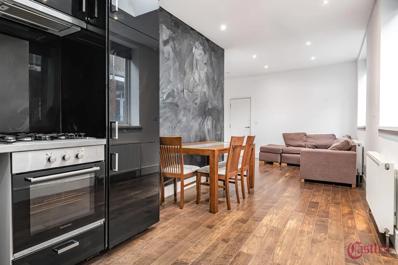 Coleridge Road, N8, photo 13