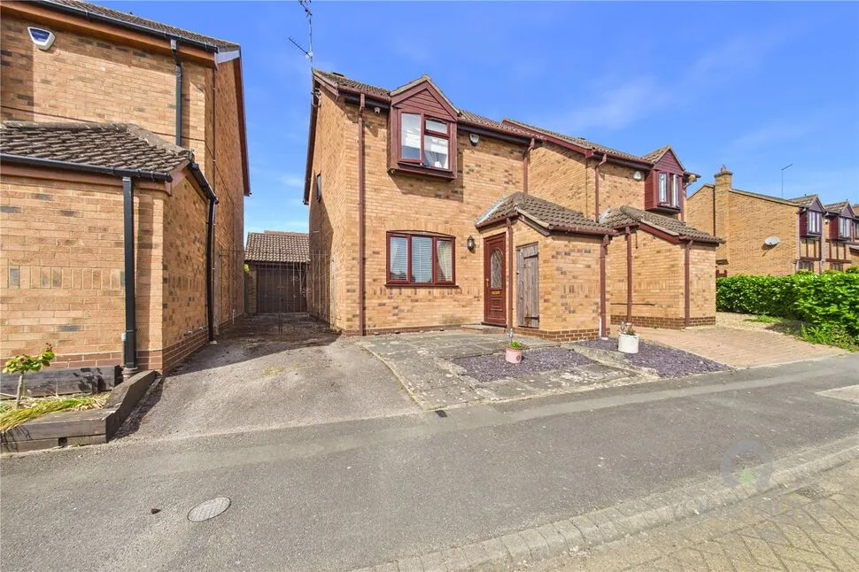 3 bed house for sale — Belstead Road, Abington Vale, Northampton, Northamptonshire, NN3