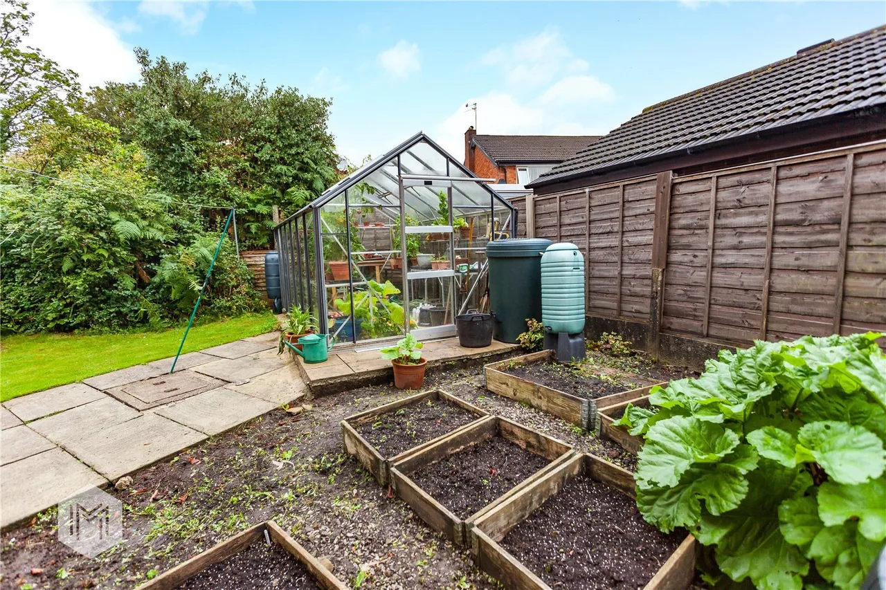 Kinloch Drive, Bolton, BL1 4LZ, photo 17