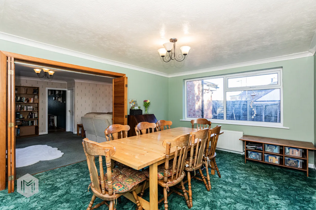 Kinloch Drive, Bolton, BL1 4LZ, photo 6