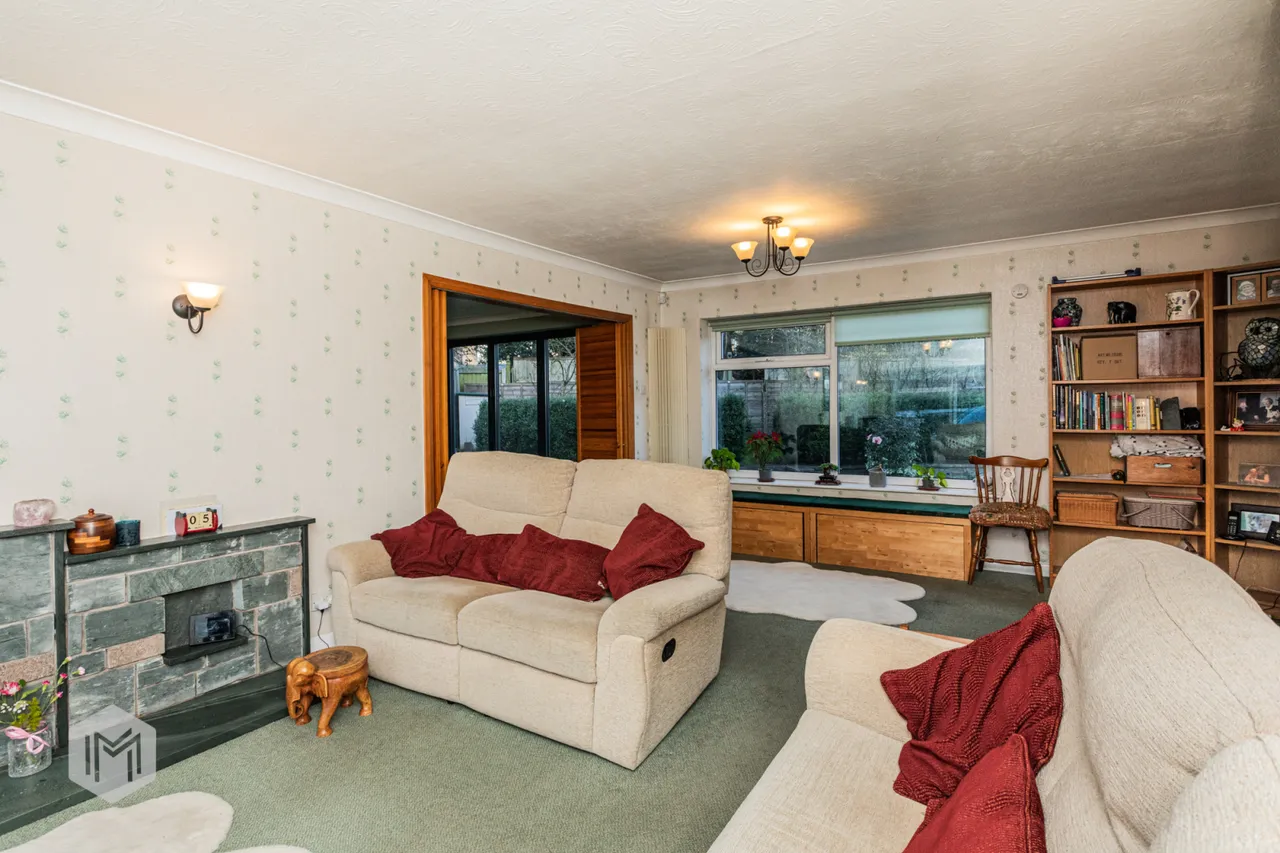 Kinloch Drive, Bolton, BL1 4LZ, photo 8
