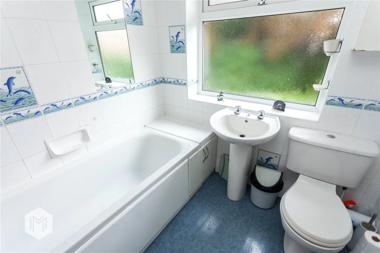 Kinloch Drive, Bolton, BL1 4LZ, photo 4