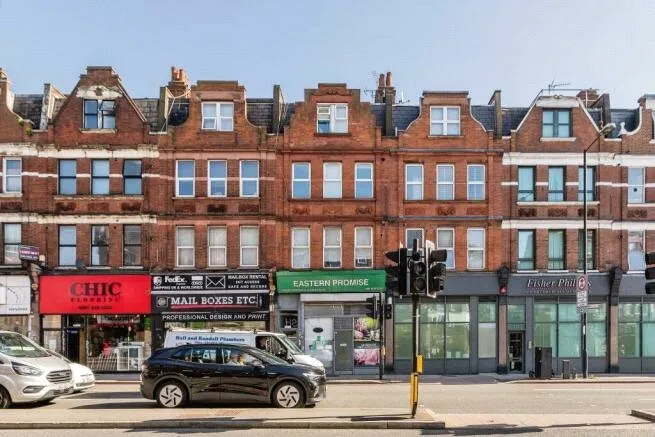 Finchley Road, London, NW3, photo 5
