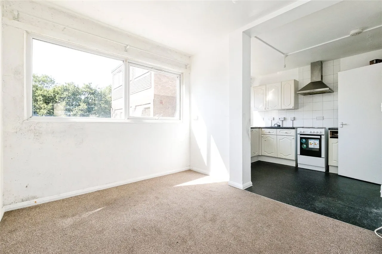 Wingrave Crescent, Brentwood, Essex, CM14, photo 7
