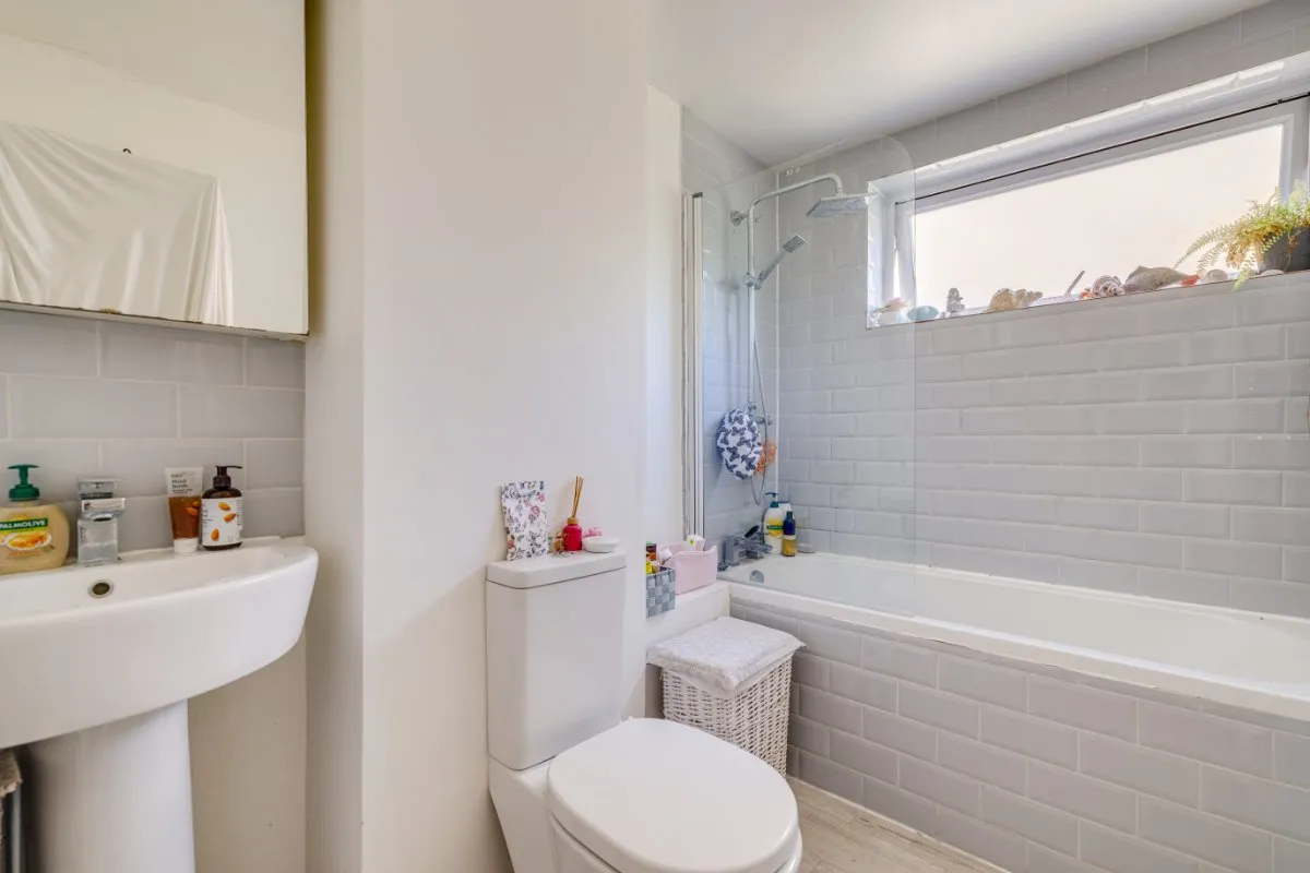 Harrowdene Gardens, Teddington, TW11, photo 5