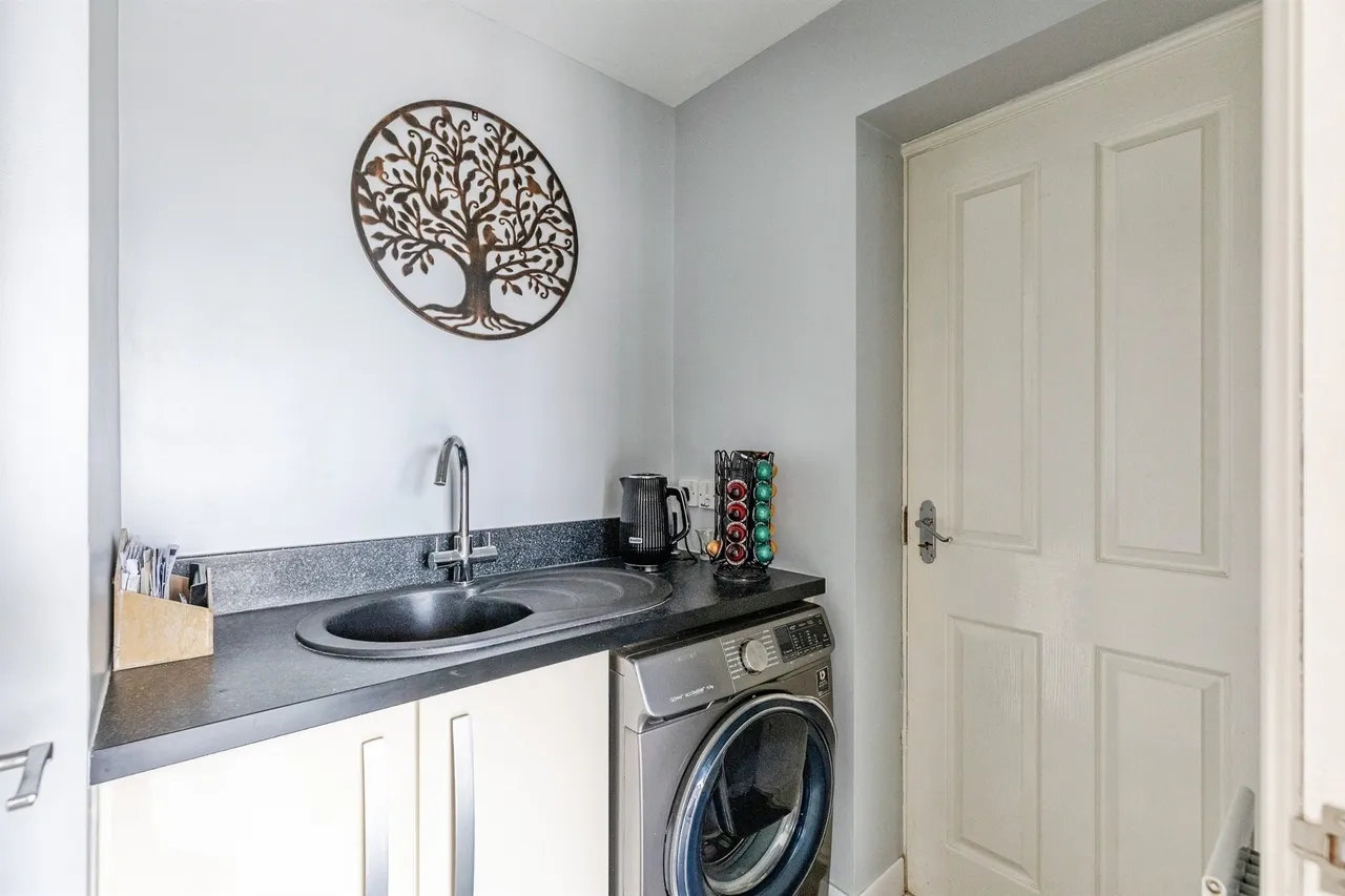 Andrews Way, Raunds, photo 5