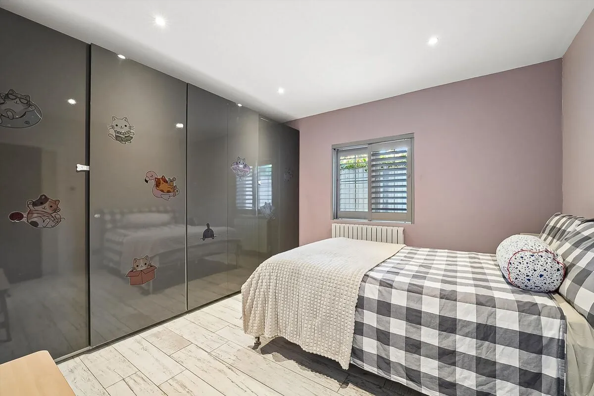 Harlington Road, Uxbridge, UB8, photo 15