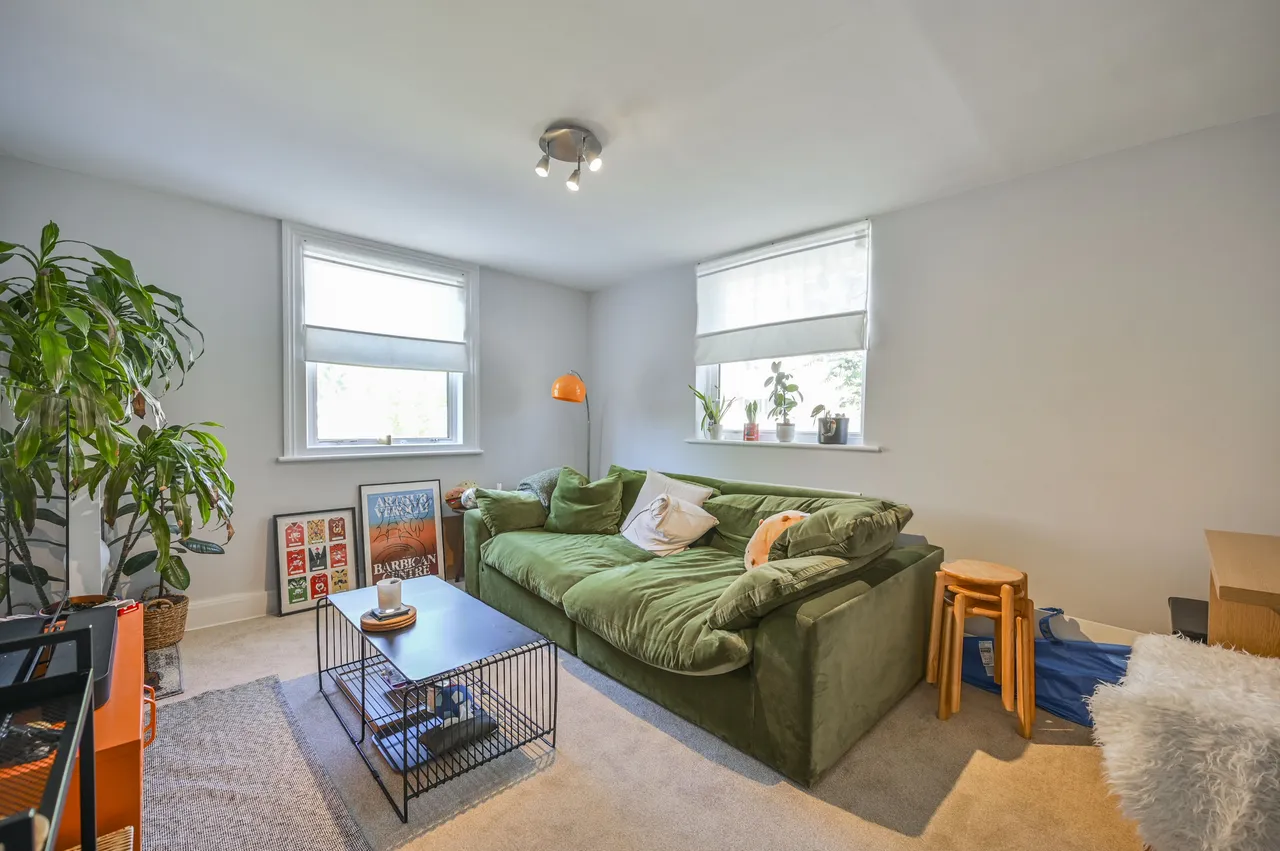 First Floor Flat, 35 Oakfield Road, London, photo 3