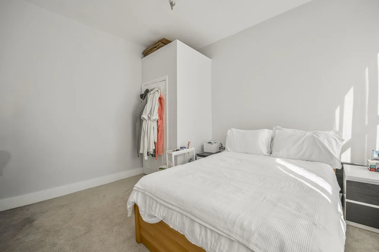 First Floor Flat, 35 Oakfield Road, London, photo 4