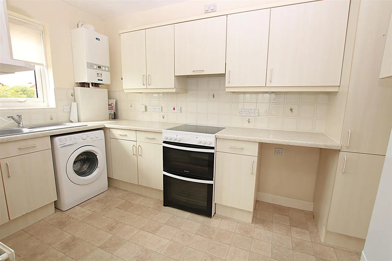 Wootton Brook Close, East Hunsbury, photo 4