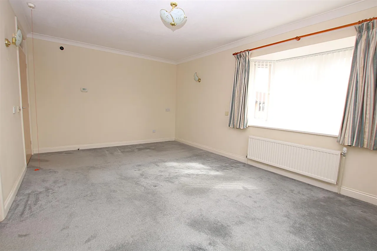 Wootton Brook Close, East Hunsbury, photo 3